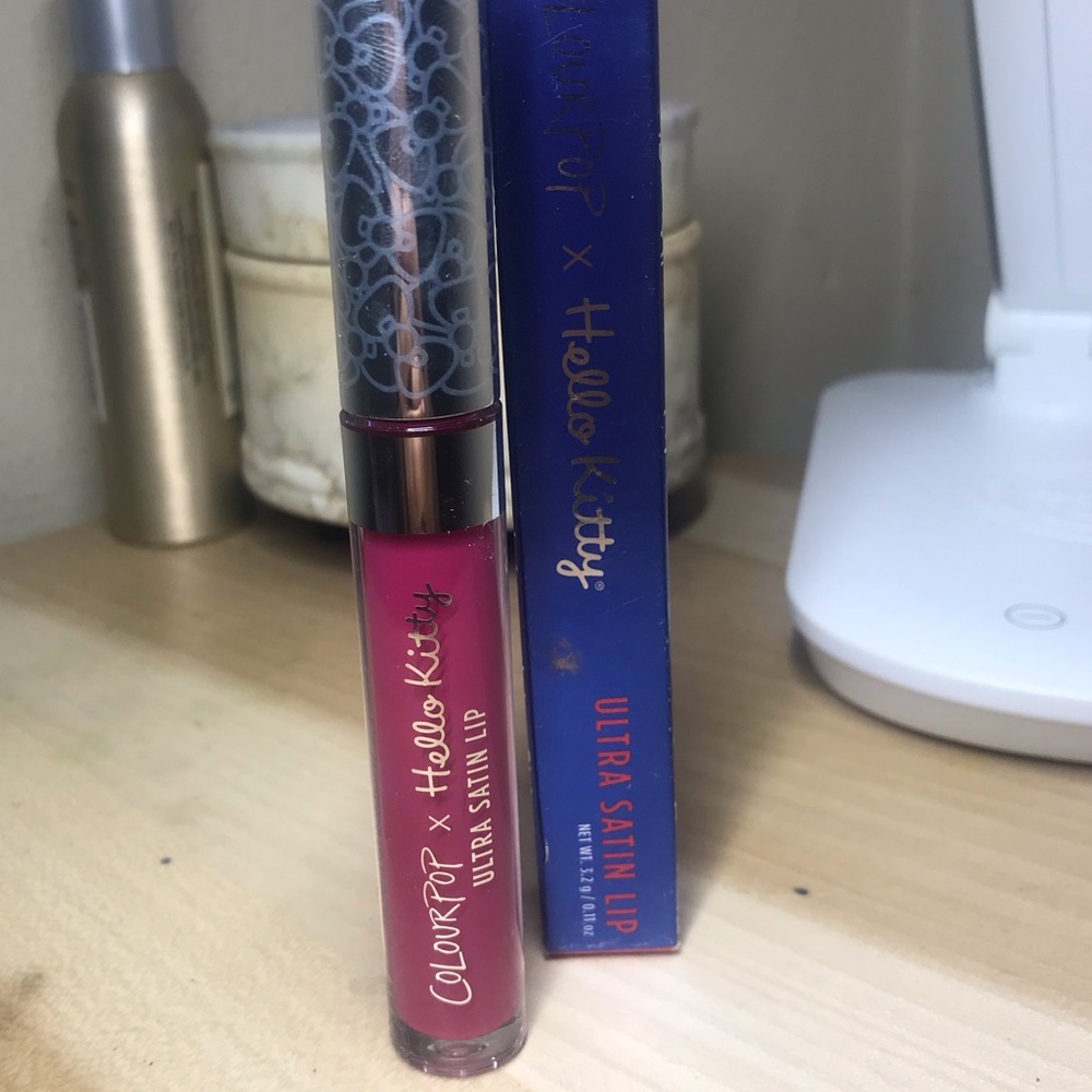 NEW Colourpop x hello kitty liquid matte lipstick